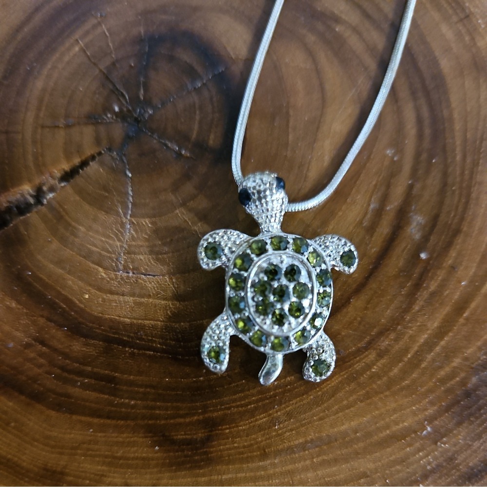 Hawaiian Honu Turtle CZ 16‎ inch Necklace Hawaii Jewelery